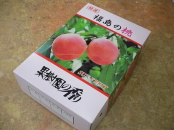 福島の桃　果樹園の香り